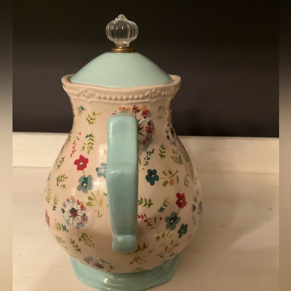 LIKE NEW Retired Pioneer Woman “Kari” 2.4-qt. Teapot - Picture 3 of 9